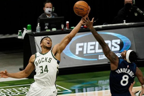 NINE GAME包含梅西连续七场比赛得分超过势不可挡,雄鹿挑战极限!的词条