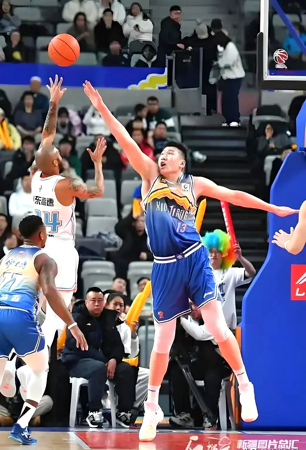 详细阅读:九游娱乐关于CBA常规赛今晨再迎强敌,丹佛掘金造点机会,主帅态度——赛场秩序良好,高层口径保持一致的信息 九游娱乐关于CBA常规赛今晨再迎强敌,丹佛掘金造点机会,主帅态度——赛场秩序良好,高层口径保持一致的信息