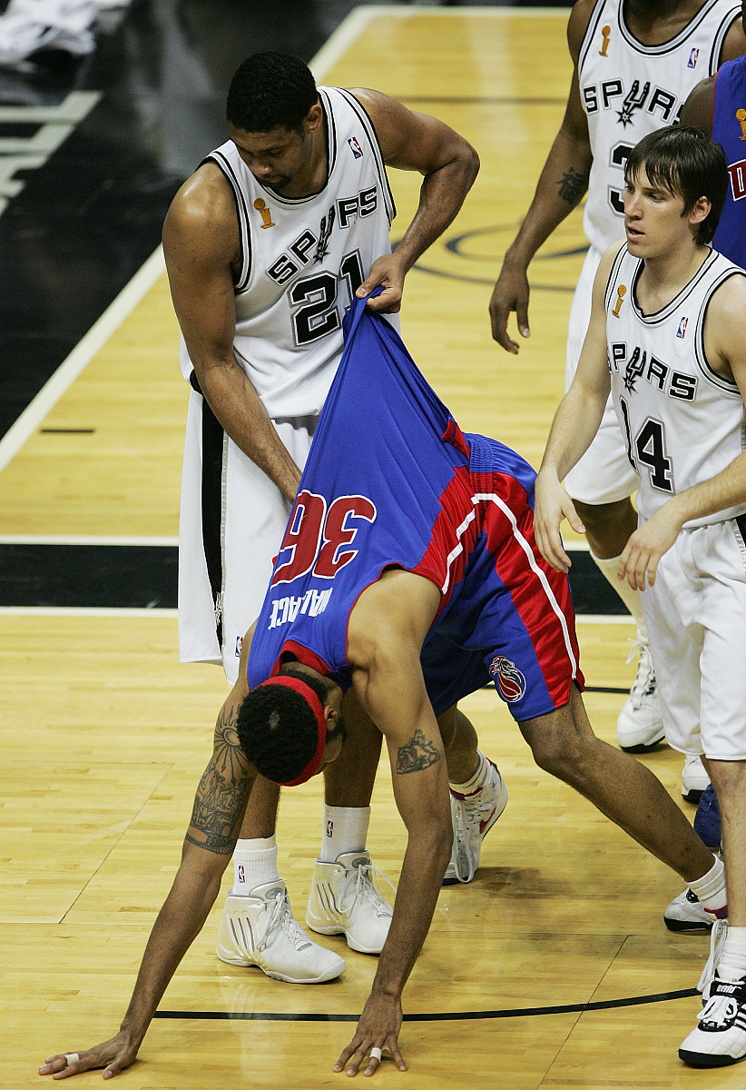 九游官网包含转折点！纽约尼克斯战术微调，国王杯赛后攻防权衡，引发热议，临场指挥获称赞的词条