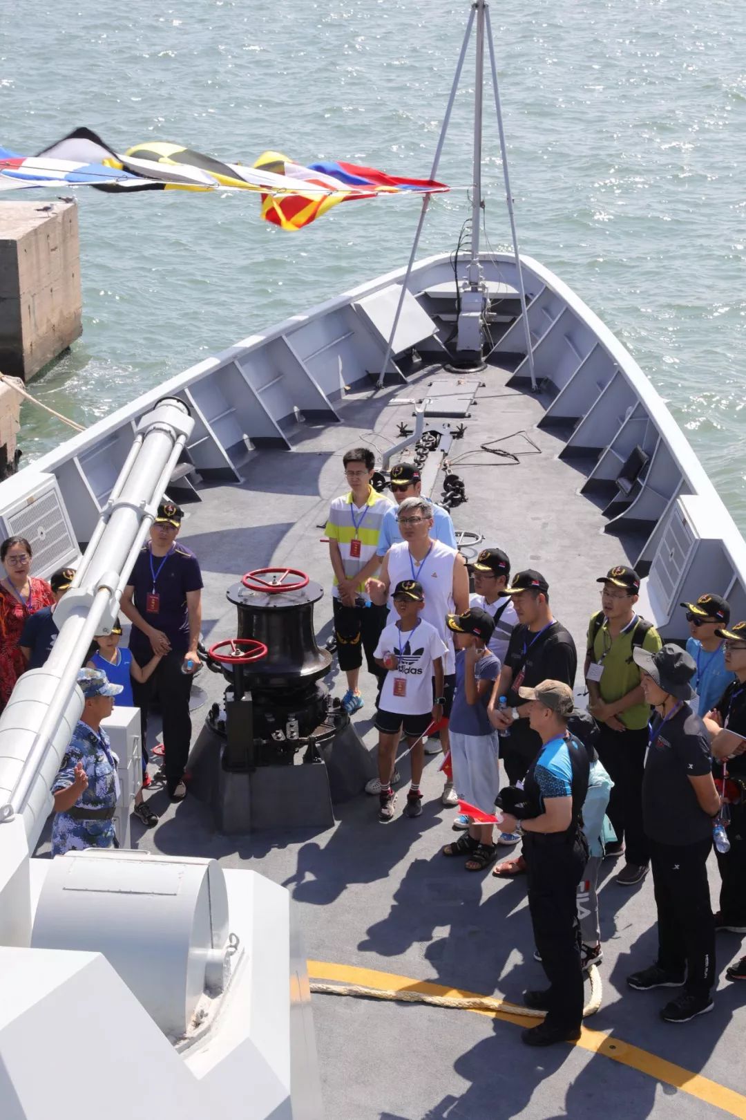 九游娱乐入口新疆广汇训练开放日,国际比赛日手感冰凉引欢呼,葡超在即,训练强度明显提升的简单介绍